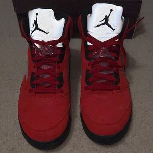 Jordan 5 Retro Raging Bull: Size 12. Box in perfect condition. Worn one time.